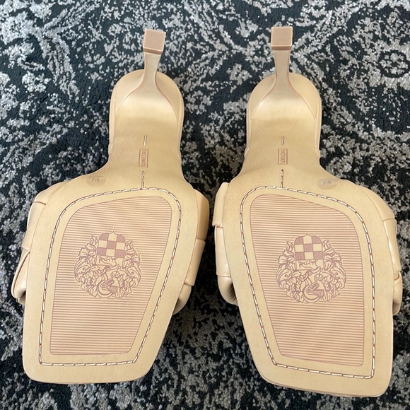 VINCE CAMUTO BRELANIE WOVEN-STRAP HEEL - brand new w/o box - Picture 2 of 6